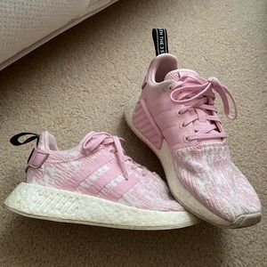 ✨ADIDAS NMD R1 PINK✨